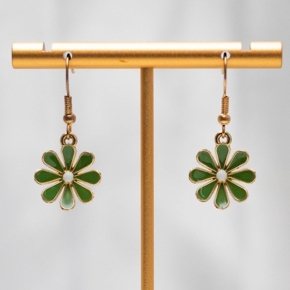 Anthropologie Jewelry - ✨Anthropologie Merida Green Flower Earrings